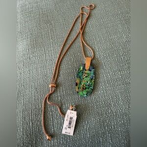 Kendra Scott Inez Abalone Shell Pendant Necklace